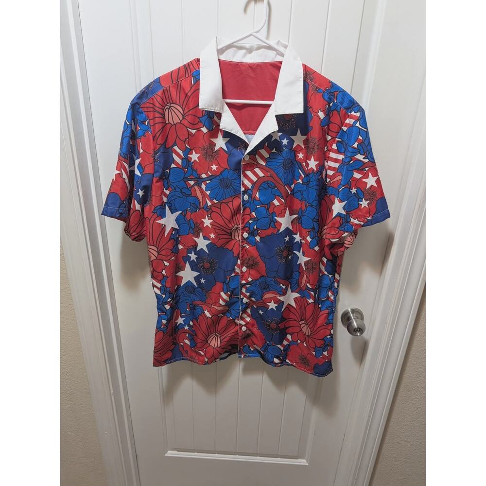 FOX News Stars & Stripes Floral Hawaiian Patriotic Button-Up Shirt Size L